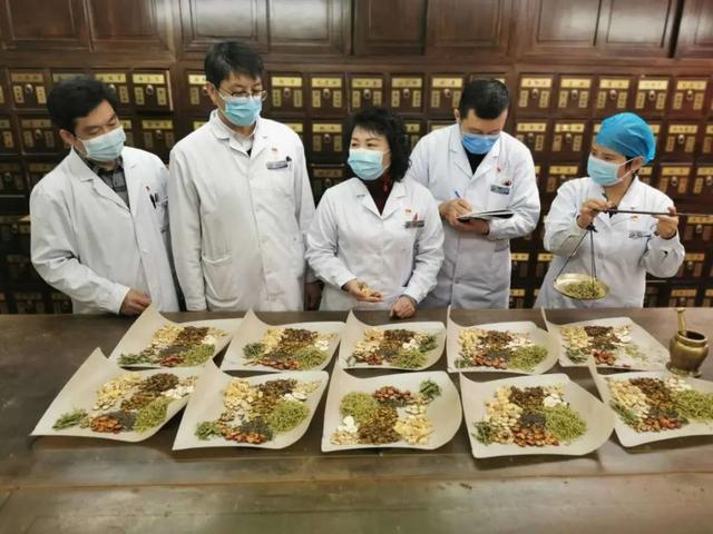 封城26天，累计感染超3万例：中医药取得的抗疫成果不能视而不见