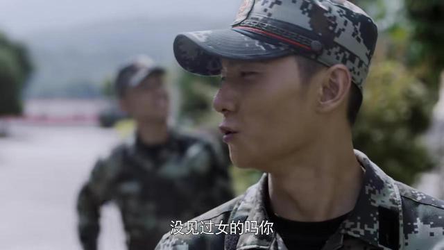 《特战荣耀》首播质量高，1集不够塞牙缝，真正的军旅大剧来了