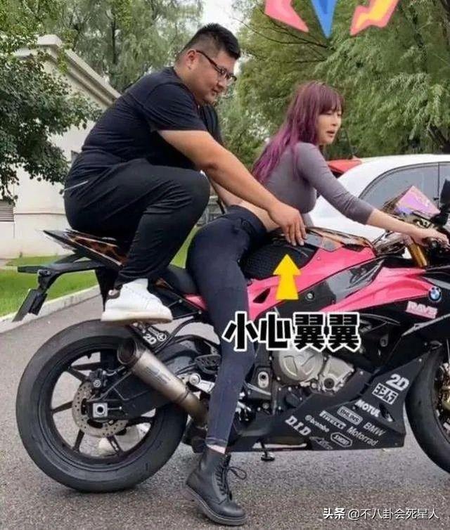 网红为了赚钱没底线，整容、求婚时卖货，痞幼连亲妈都不认