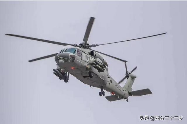 海军四连喜！航母三胎就位、鹰击-21、海直-20、055/075批次服役