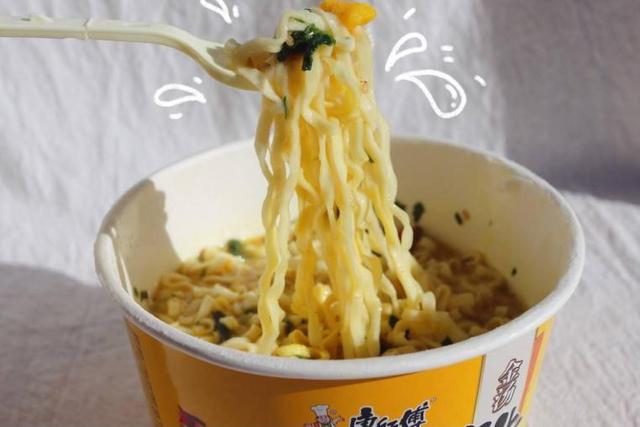 康师傅方便面又吃出老鼠屎？三至五倍赔偿合理吗？
