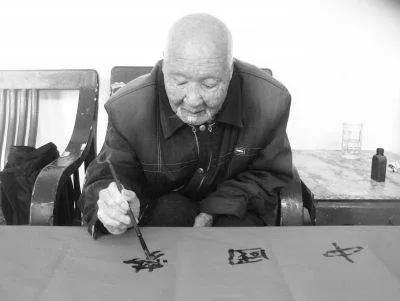 118岁“小村寿王”养生秘诀：5个习惯，颐养天年