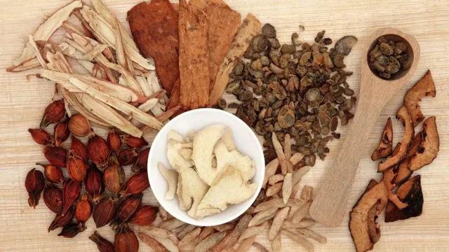 痰多吐不完，原来是与这3个脏腑有关联