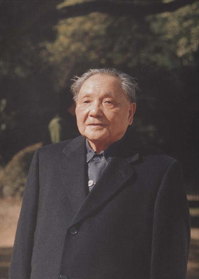 1978年日本记者刁难：钓鱼岛属于哪国，邓小平巧妙应答令人佩服