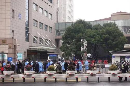 沪指大跌5%，午后失守3000点，A股缘何大跌？