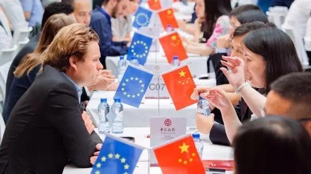 欧盟撇开美国，计划举办中欧峰会，中方：愿推进中欧投资协定生效