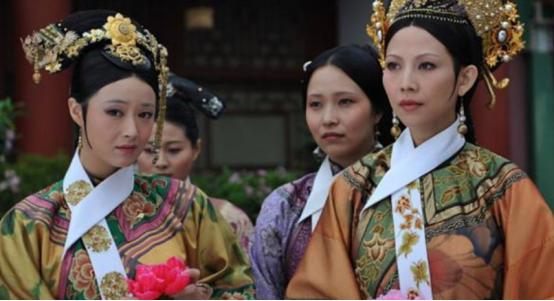 清宫剧多是假的，历史上皇后根本不屑参加宫斗，地位碾压嫔妃
