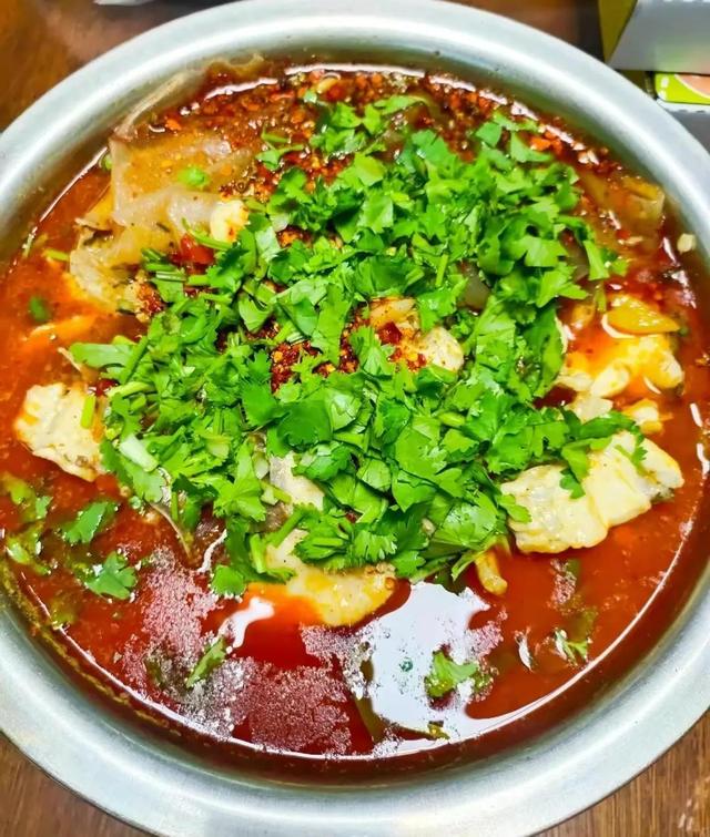 愿我们在四季三餐里，从容地走过漫长岁月，收获充实丰沛的人生