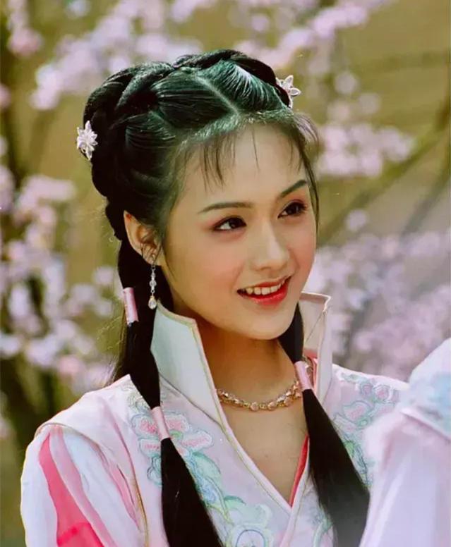 贫贱夫妻百事哀？“最穷影帝”突然婚变，除了钱内幕并不简单