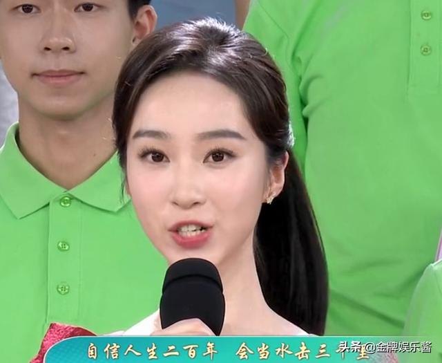央视开始力捧三位女主持人！董卿之后，谁有希望成为新一姐？