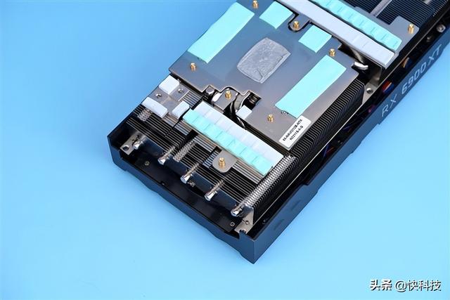 9999元游戏利器！瀚铠RX 6900XT超合金版图赏