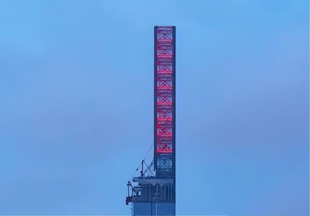 李嘉诚抄底之前，东南亚第一高楼桂冠已花落越南