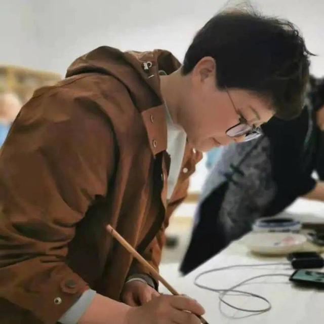 徐州工程机械展郝纯纯