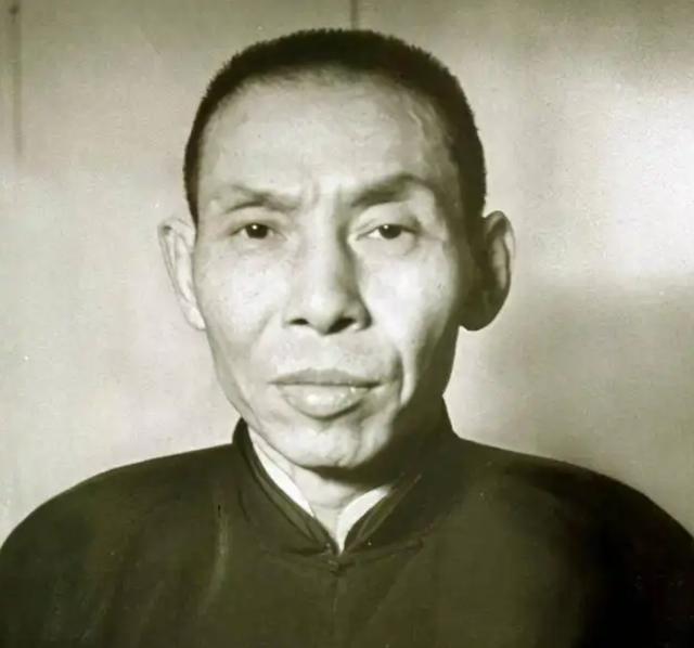 兄弟绝交前，张啸林冷嘲热讽，杜月笙用一句广为流传的名言回敬他