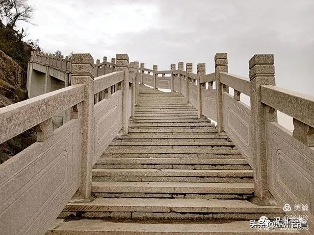 大羅山有處二師兄奇石，惟妙惟肖，你可找到過？