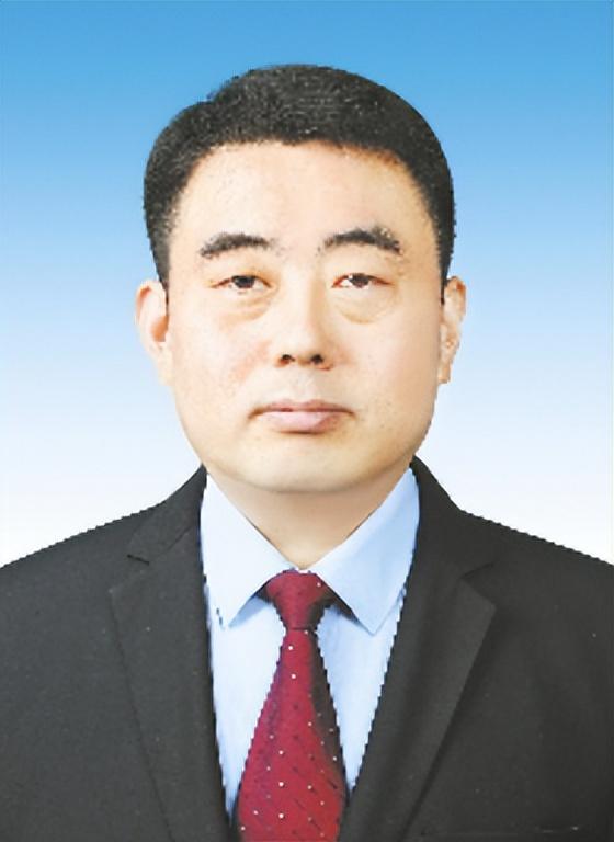 王青峰(王峰生峰峰)-中国荷都网