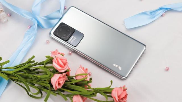 最稳的中端芯片天玑8100：Redmi K50评测
