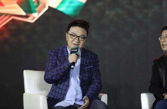 国足1-3惨败越南！董路：吹捧归化，对李铁带队不屑，你们的脸呢