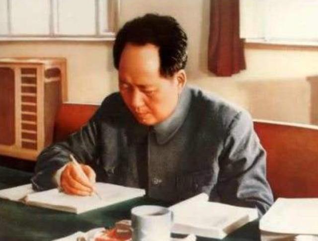 开国大典前夕，因天安门前一支烟头，成功抓获3000人的特务团伙