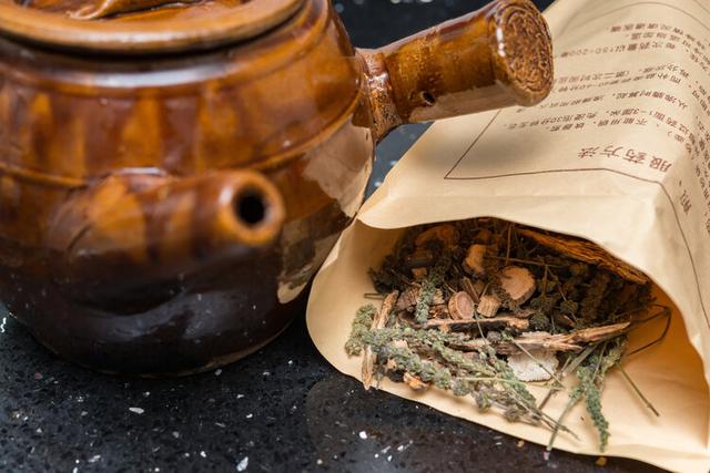 这5类中药会对肝脏造成损害，别再乱吃了，正确服用请牢记这3点