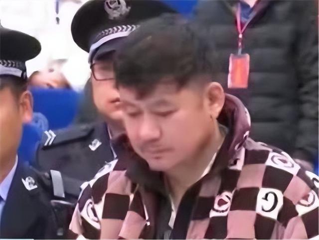 一张银行卡流水高达70亿，2000万买通协警越狱