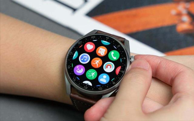 定制款Apple Watch对比华为WATCH GT3 Pro，谁才是智能手表的王者？