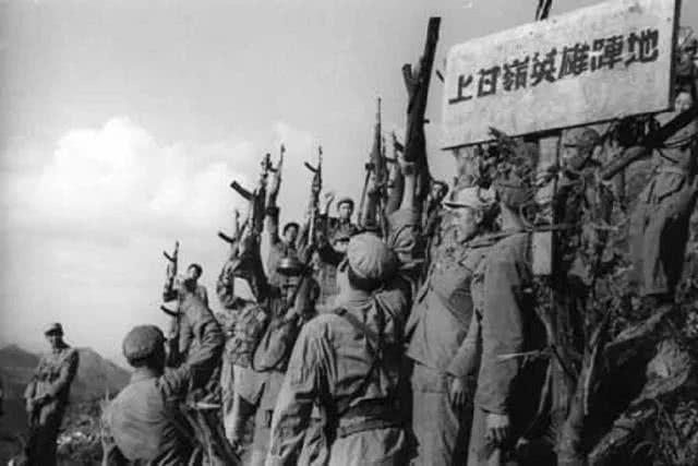 《亮剑》李云龙的原型 开国就被授予中将军衔 后来为何被开除党籍？