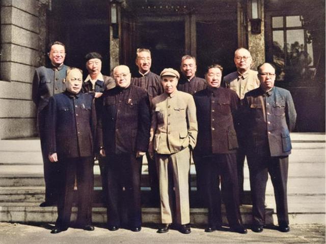 抗美援朝：除了彭总，其实这四人也足可胜任志愿军司令员