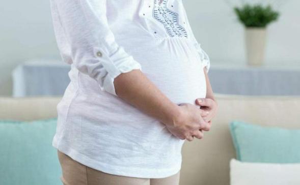 文/贝贝豆育儿课堂（原创文章，欢迎转载分享）“白天不懂夜的黑