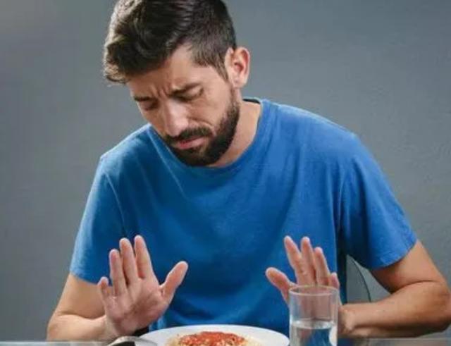 得了肝病一定要忌口？医生：除了忌口还需要做到这点