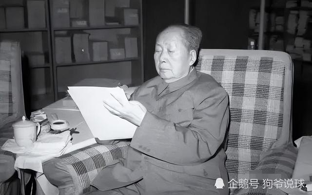 72年尼克松访华，走到伟人的住处时：像低级官员住的地方