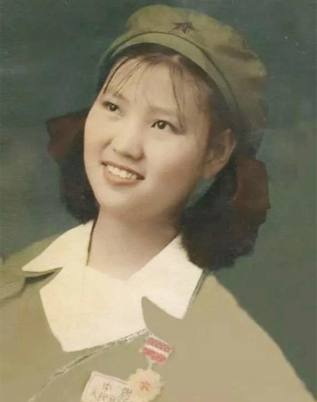 革命爱情：未婚妻23岁牺牲，他守墓60余年，终于等来亲人的下落
