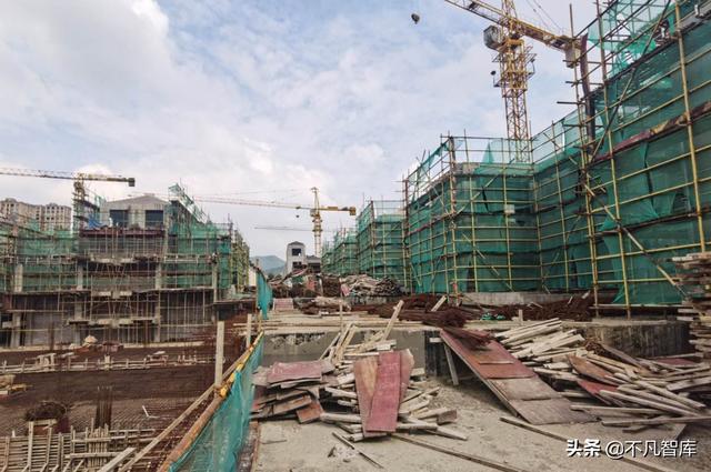 烂尾楼旁的塔吊为啥不撤走？原因或在这5点，想撤也不能撤