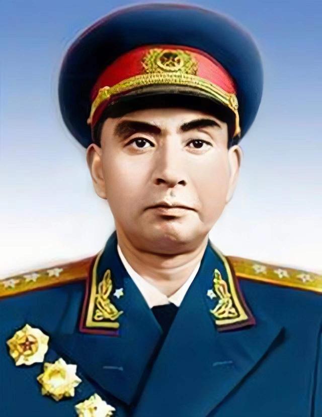 1982年，开国上将杨勇咳嗽不止，医生一摸腹部：肝怎么掉下来了？