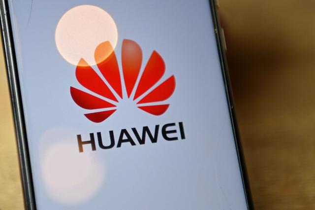 比亚迪、理想汽车，宁愿“吞毒”也不选华为？国内车企一盘散沙