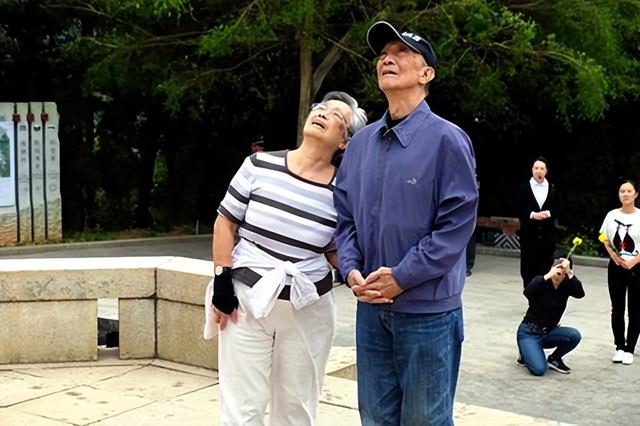 杨振宁原配杜致礼：出身名门的顶级名媛，子女们感谢翁帆的付出