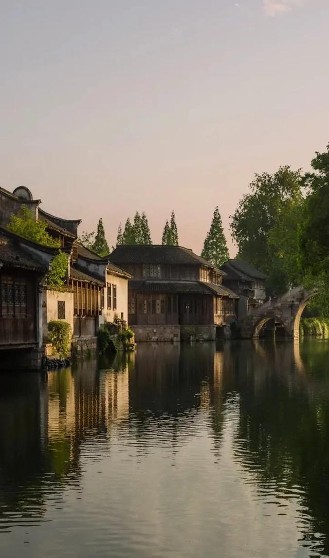 愿你心中山河壮阔，始终相信人间值得