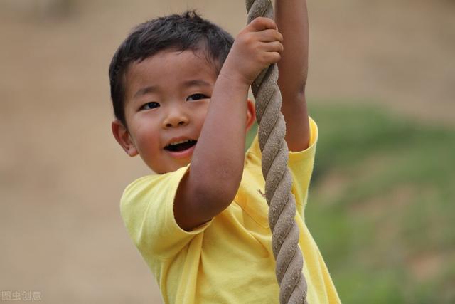 怎么办？孩子在幼儿园一句话都不说