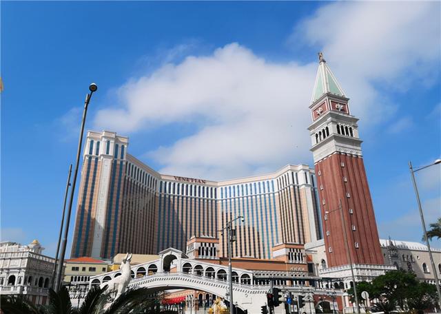 何鸿燊家族又麻烦了，投资382亿建上葡京，开业半年却亏了4亿多