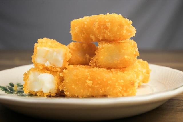 喝不完的牛奶别浪费，换个新做法，外酥里嫩又香又甜，孩子抢着吃