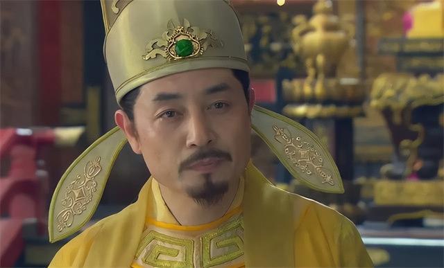 赵匡胤为什么能“黄袍加身”成功？一个文臣的叛变是关键