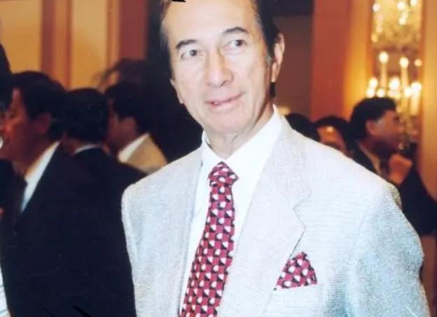 太空出差三人组回来，背后也有何鸿燊的功劳，曾为中国航天捐上亿