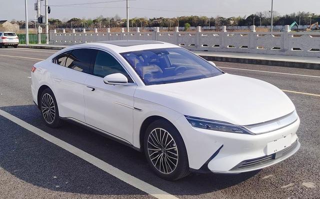 特斯拉和比亚迪、小鹏P7之间真正的差距并不在于“三电”？