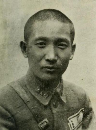 1947年，一位国军司令来到陕北，毛主席说：你给彭德怀当副司令吧