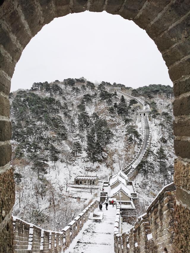 遊北京—雪中的慕田峪長城