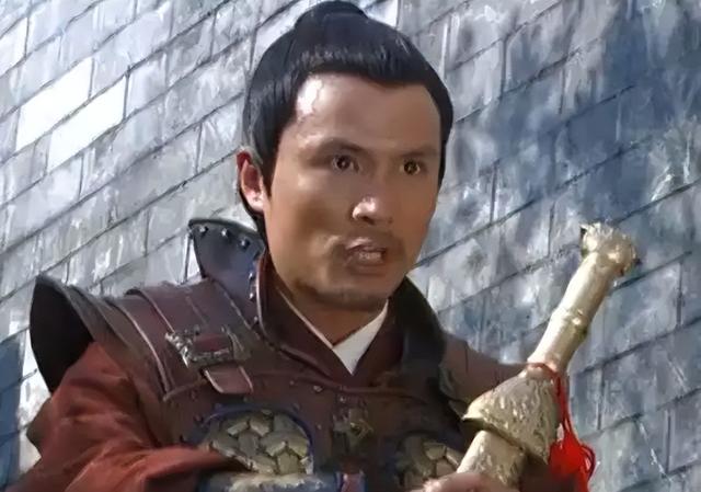 死囚被砍头前吟诗一首，朱元璋听到后，将监斩官全部处死
