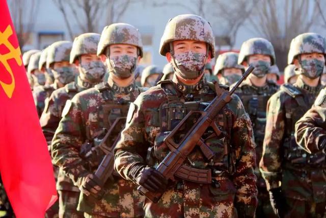 21式军装,开训亮相