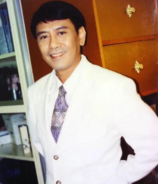 日本男歌手