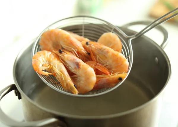 年龄大了，越要多吃肉？建议中老年人：多吃这4种肉，身体少生病