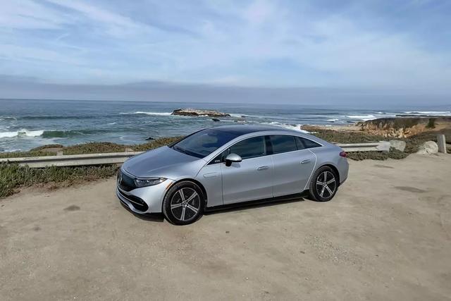 梅赛德斯-奔驰首款旗舰电动汽车2022-EQS